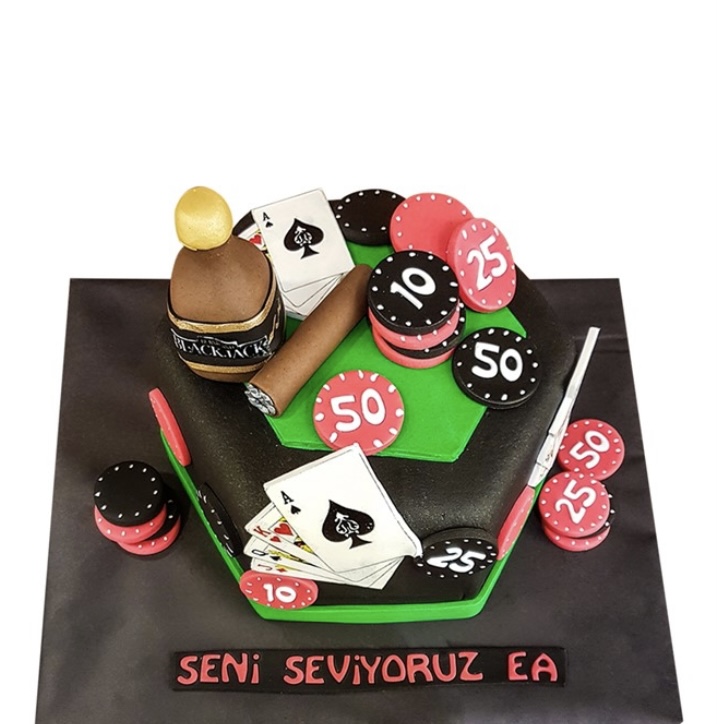 Poker Masası Doğum Günü Pastası