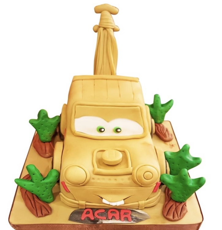 Çekici Araba Doğum Günü Pastası