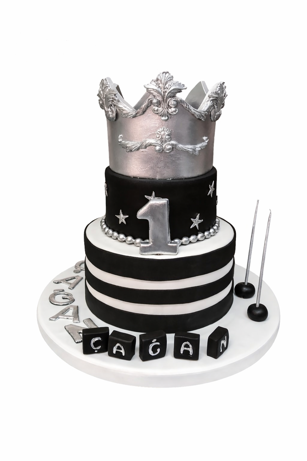 Taçlı Gümüş Kral Doğum Günü Pastası