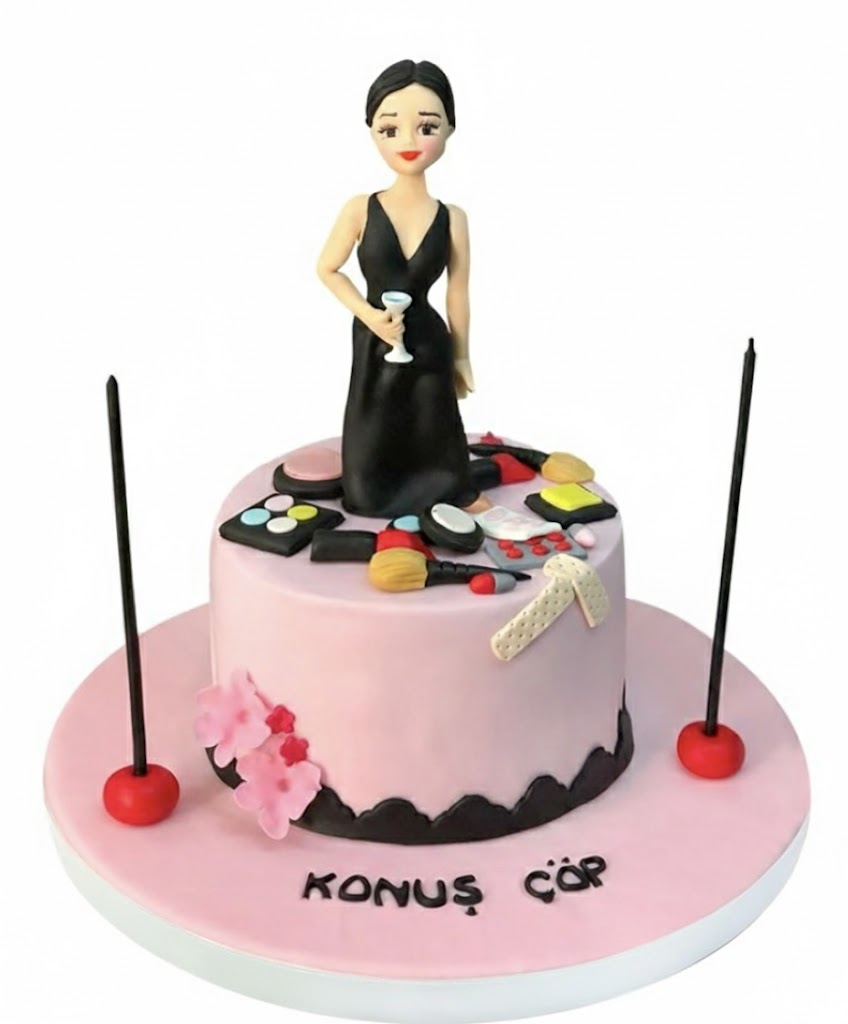 Leydi Doğum Günü Pastası