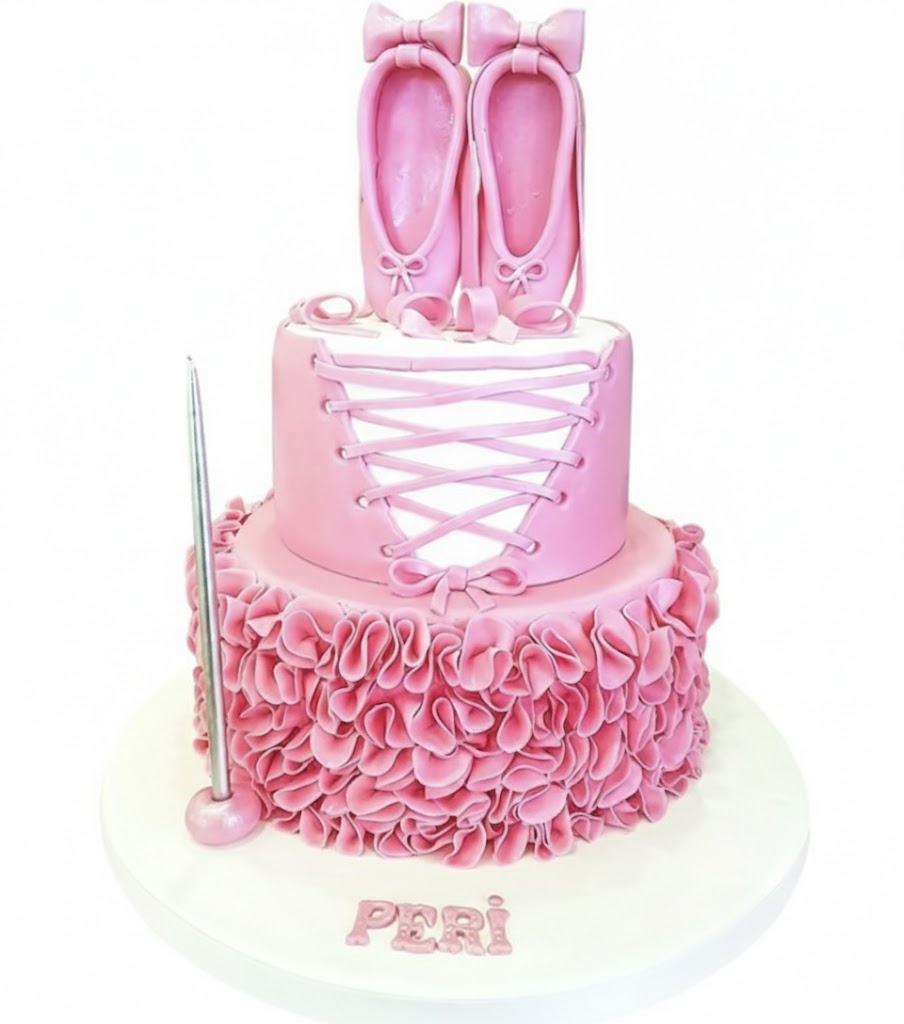 Bale Ayakkabılı Doğum Günü Pastası