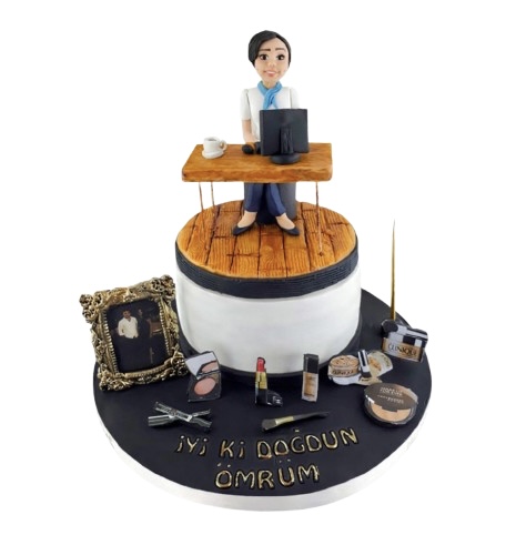 Figürlü Sevgili Doğum Günü Pastası