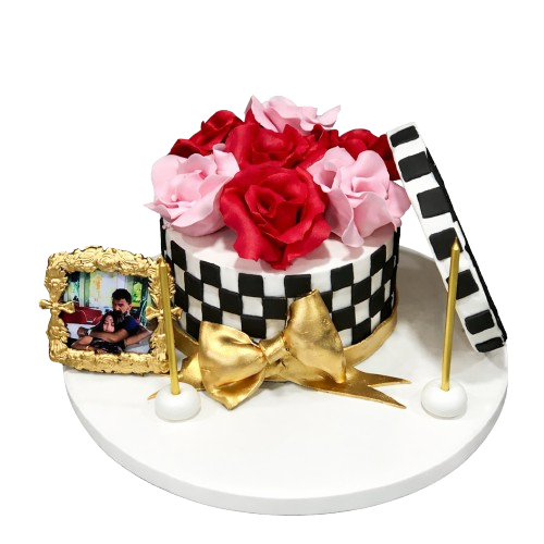 Hediye Gül Kutusu Pastası