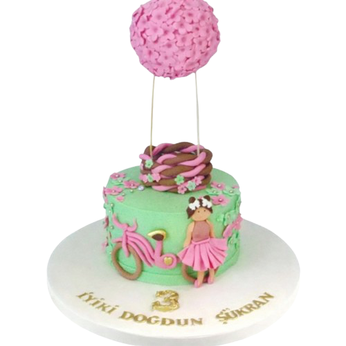 Kız Çocuğu Figürlü Doğum Günü Pastası