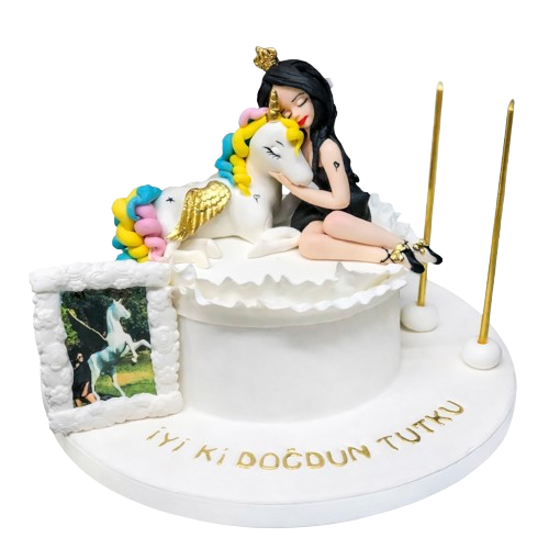 Unicorn ve Kız Doğum Günü Pastası