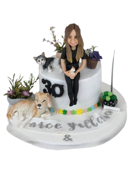 Kadın Figürlü Bahçe Konseptli Pasta