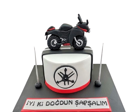 Motor Tutkunu Doğum Günü Pastası