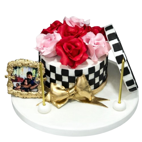 Hediye Gül Kutusu Pastası