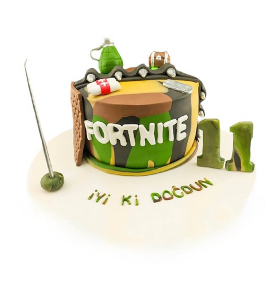 Fortnite Doğum Günü Pastası