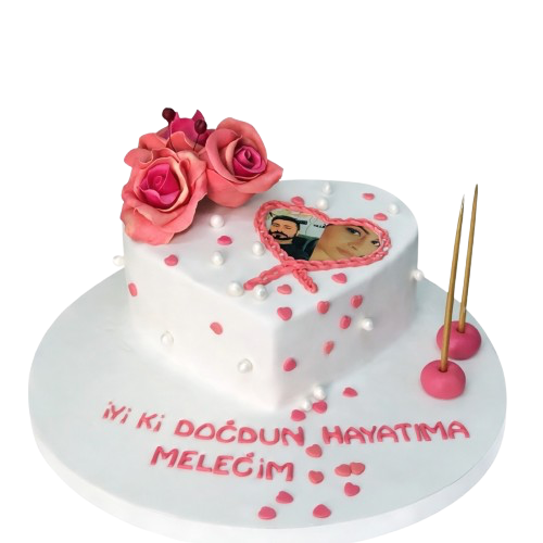 Fotoğraflı Güllü Kalp Pasta