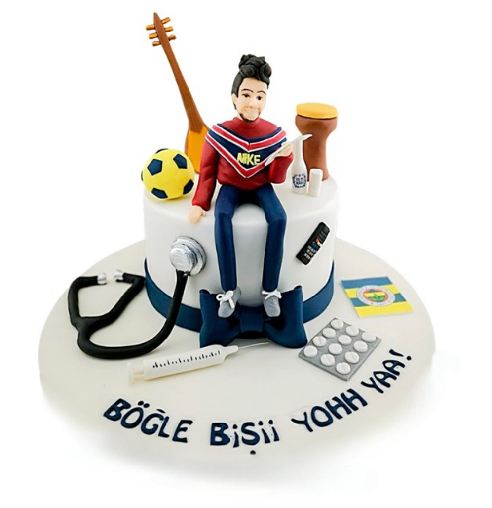 Gençlere Özel Yaş Günü Pastası