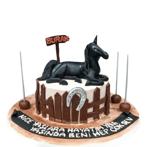 Şanslı At Doğum Günü Pastası
